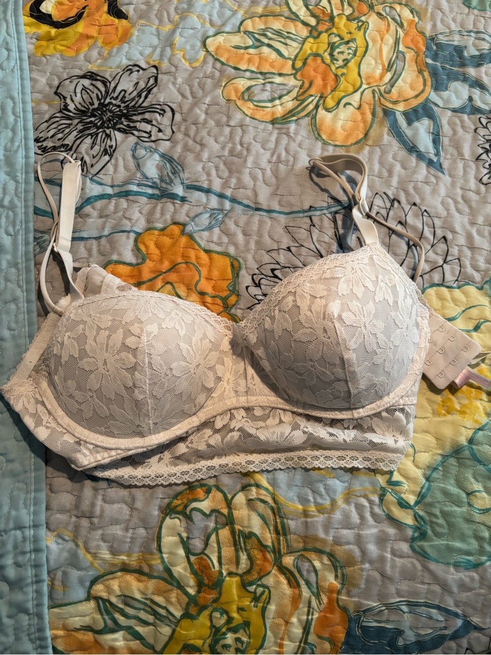 PINK Victoria's Secret Ivory Lace Longline Bra